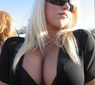 İri Memeli Çapa Escort